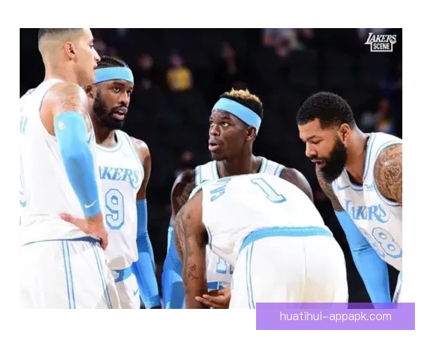 卡鲁索调皮抢水壶哈特机智躲避结果泼满前队友一身水