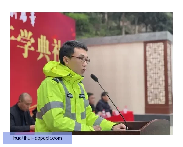 内尔高:当下是抬头迎接未来的时刻,我们应当勇敢向前展望新征程 内尔高:当下是抬头迎接未来的时刻,我们应当勇敢向前展望新征程